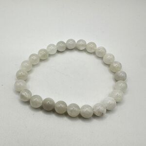 Stunning 8mm genuine Moonstone beaded stretchy bracelet!
